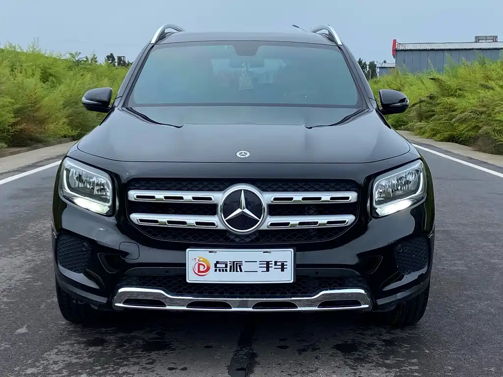 Mercedes-Benz GLB — миниатюра 2