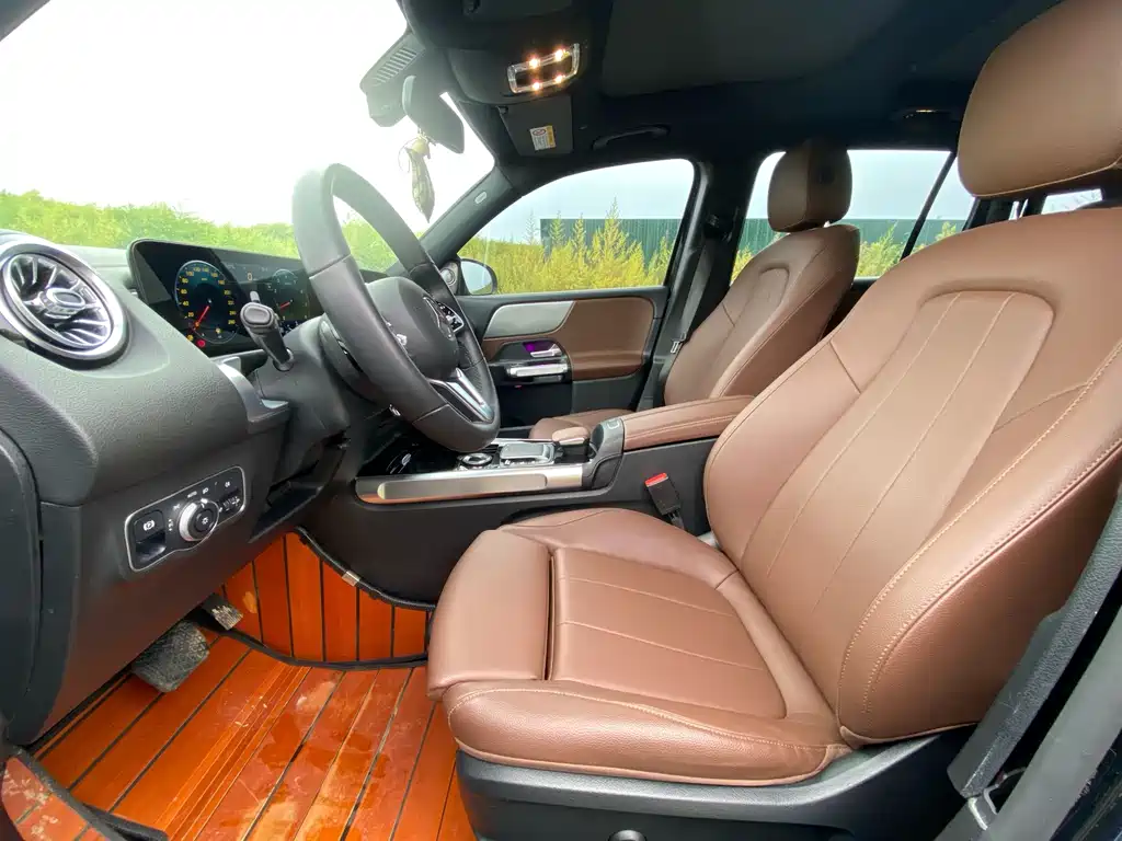 Mercedes-Benz GLB — миниатюра 7