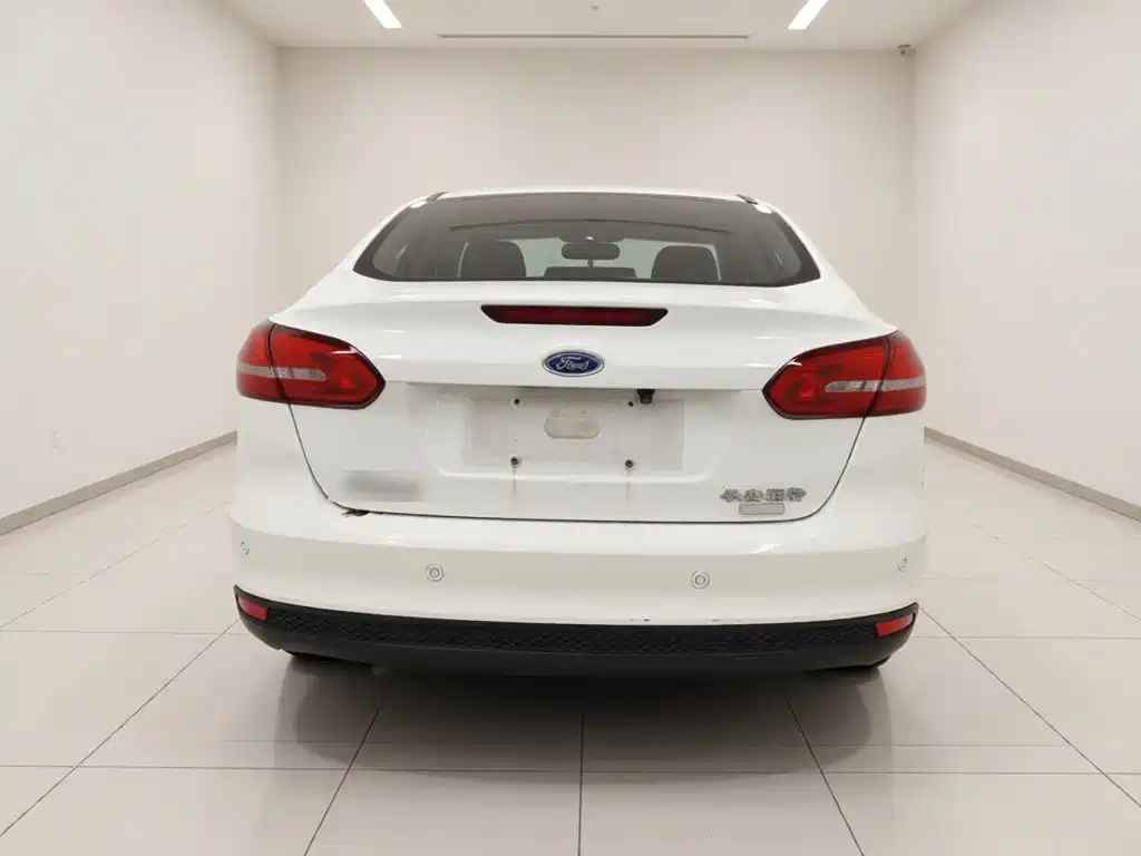 Ford Focus — миниатюра 5