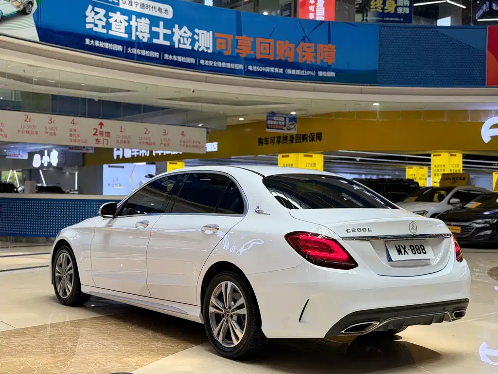 Mercedes-Benz C-Class — миниатюра 6