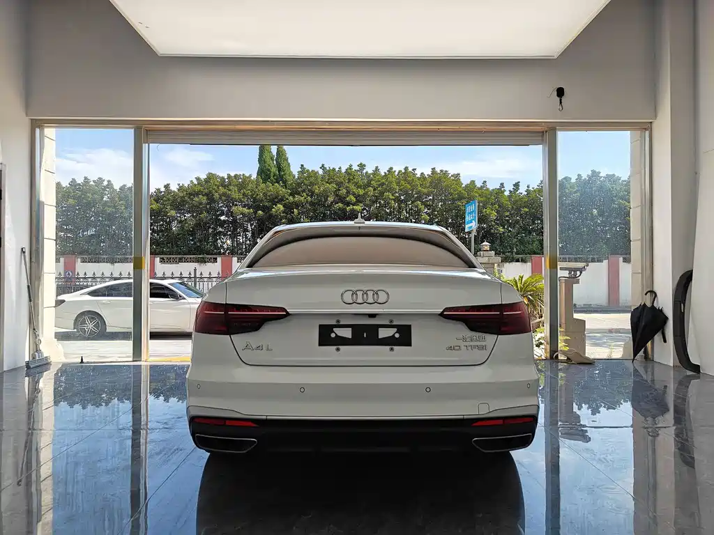 Audi A4L — миниатюра 5