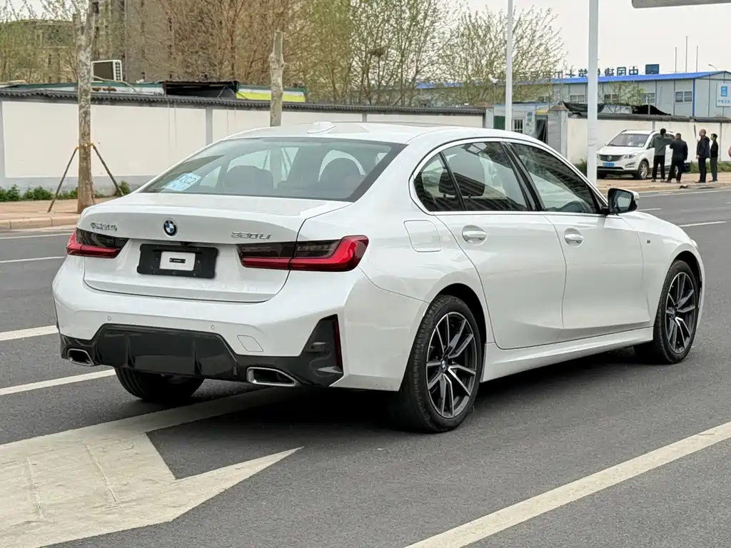 BMW 3 Series — миниатюра 10