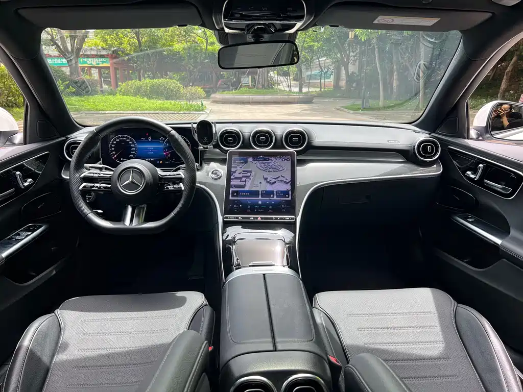 Mercedes-Benz C-Class — миниатюра 17