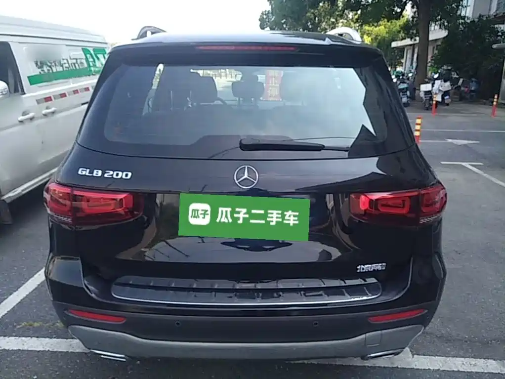 Mercedes-Benz GLB — миниатюра 6