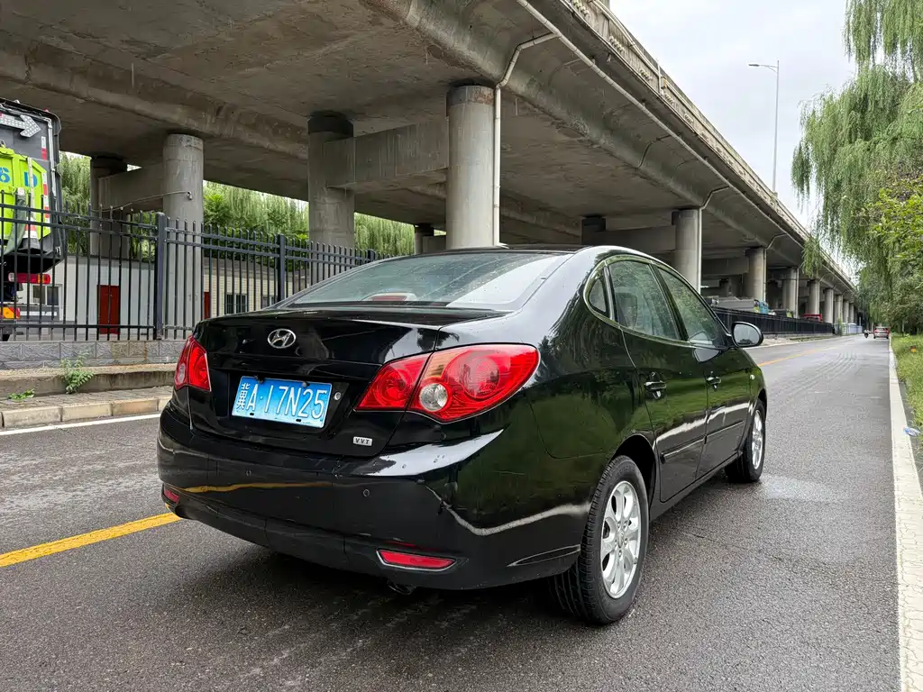 Hyundai Elantra — миниатюра 5
