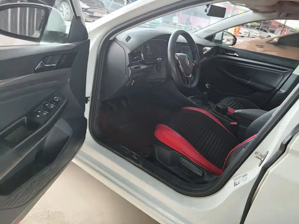Volkswagen Bora — миниатюра 16