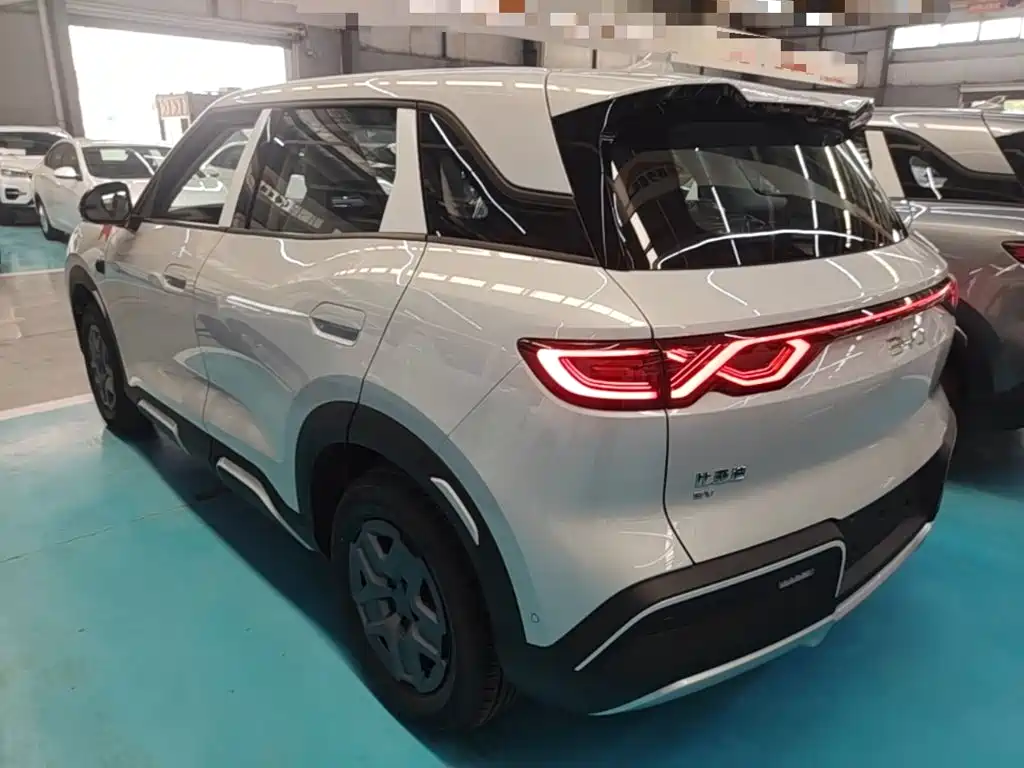 BYD Yuan Up UP 2025 Smart Drive 401KM