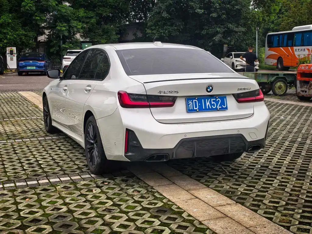 BMW 3 Series — миниатюра 6