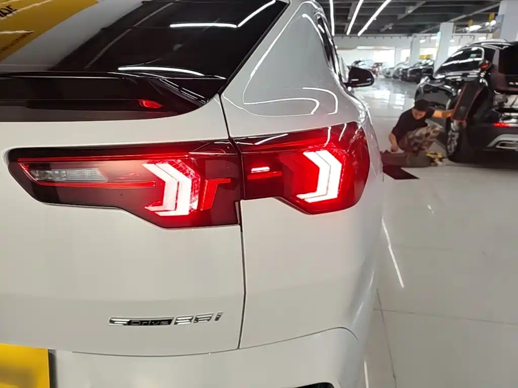 BMW X2 (Import) — миниатюра 8