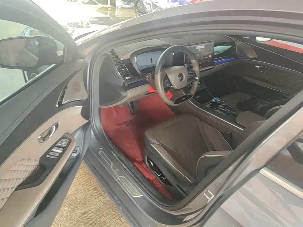 BYD Han — миниатюра 16