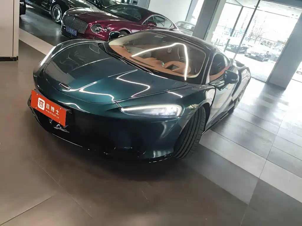 Купить McLaren GT