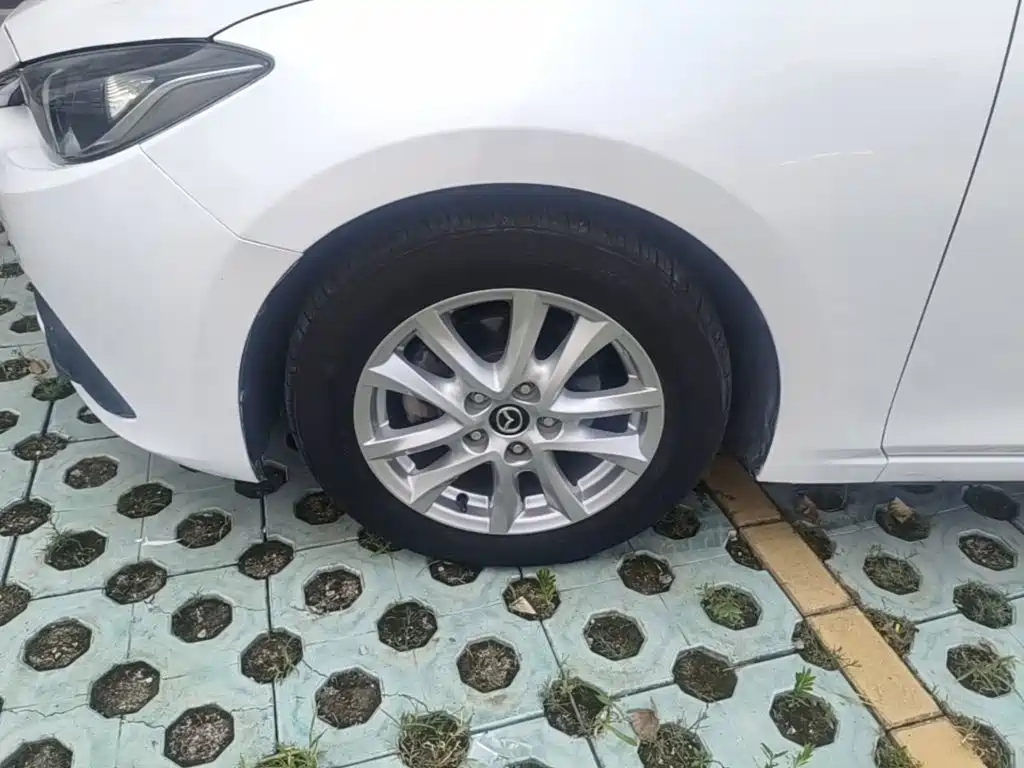 Mazda 3 Axela — миниатюра 23