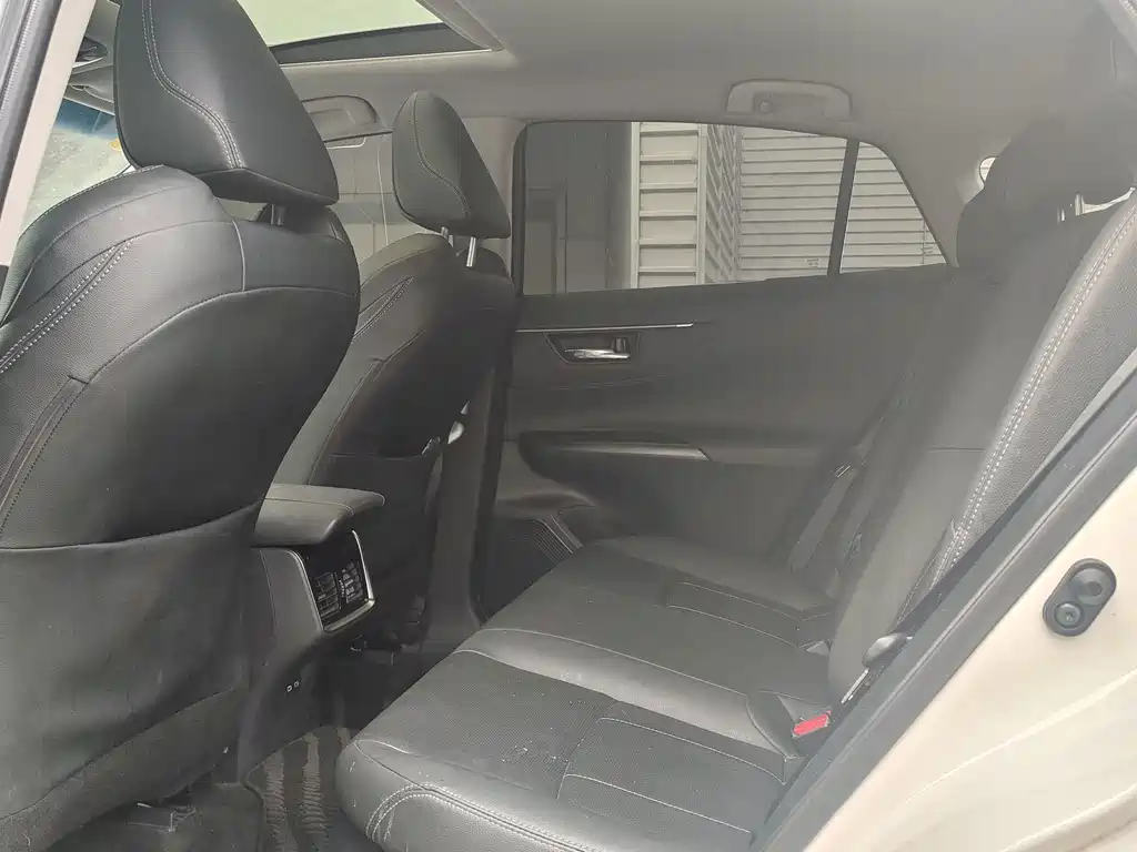 Toyota Harrier — миниатюра 9