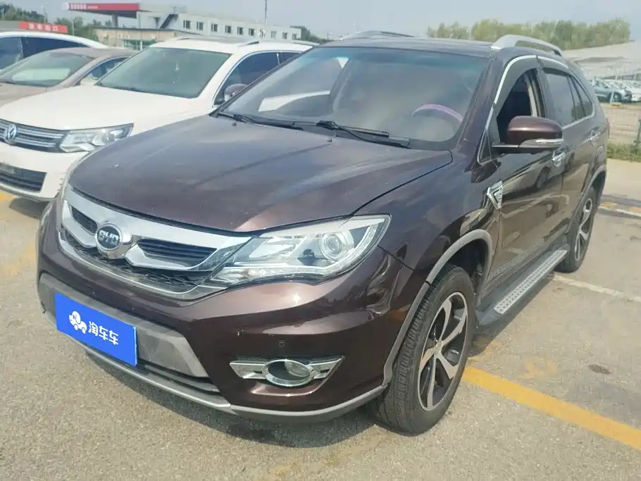 BYD S7