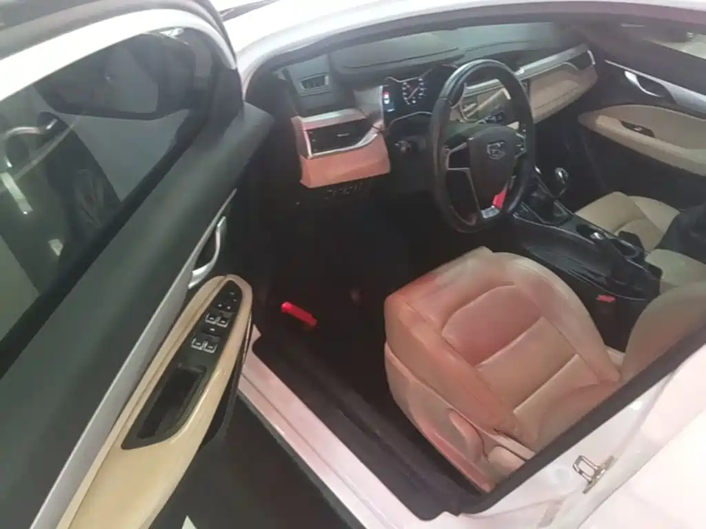Geely Emgrand — миниатюра 16