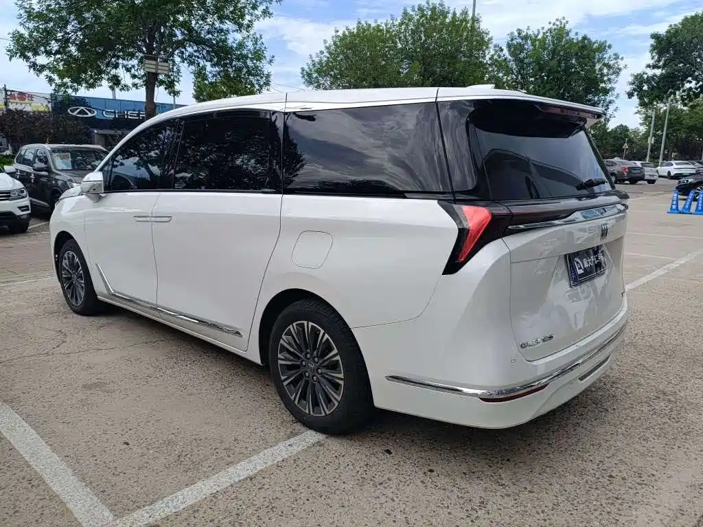Buick GL8 2025 Smart