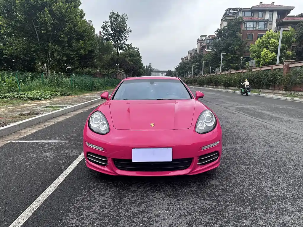 Porsche Panamera — миниатюра 2