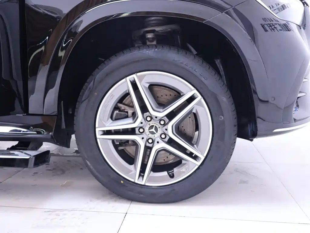 Mercedes-Benz GLE (Import) — миниатюра 6