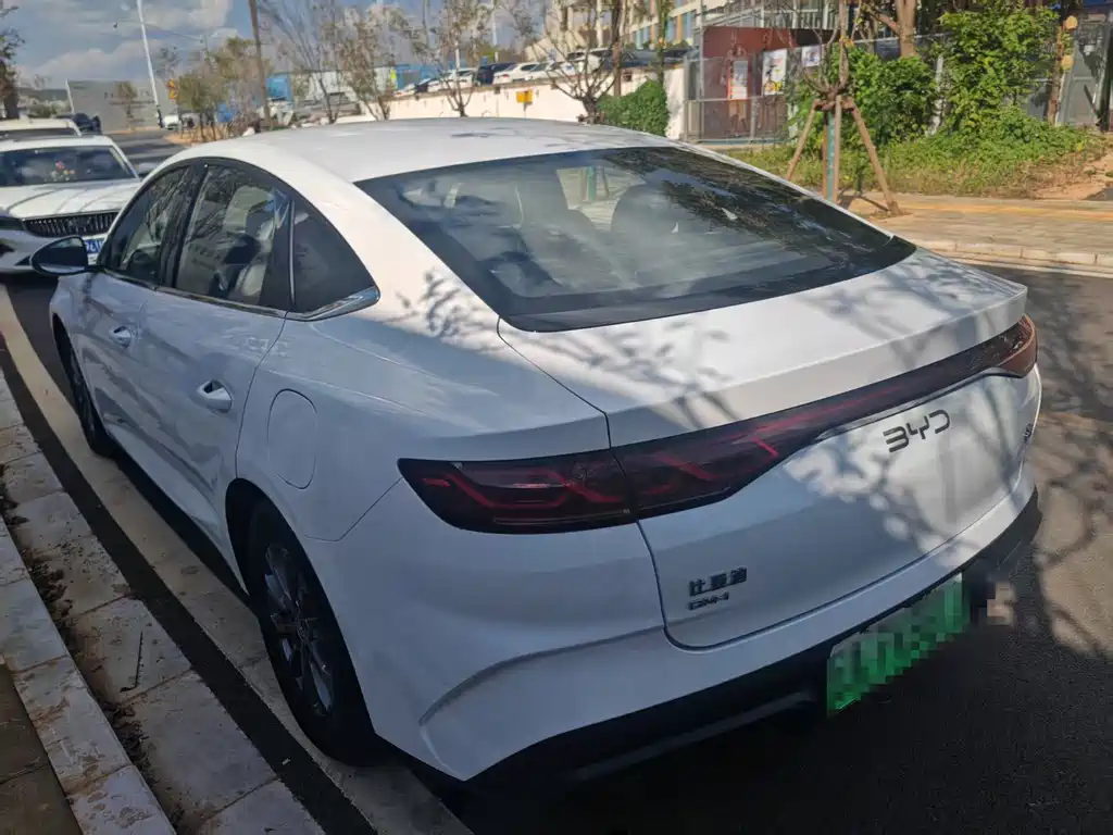 BYD Qin L — миниатюра 6