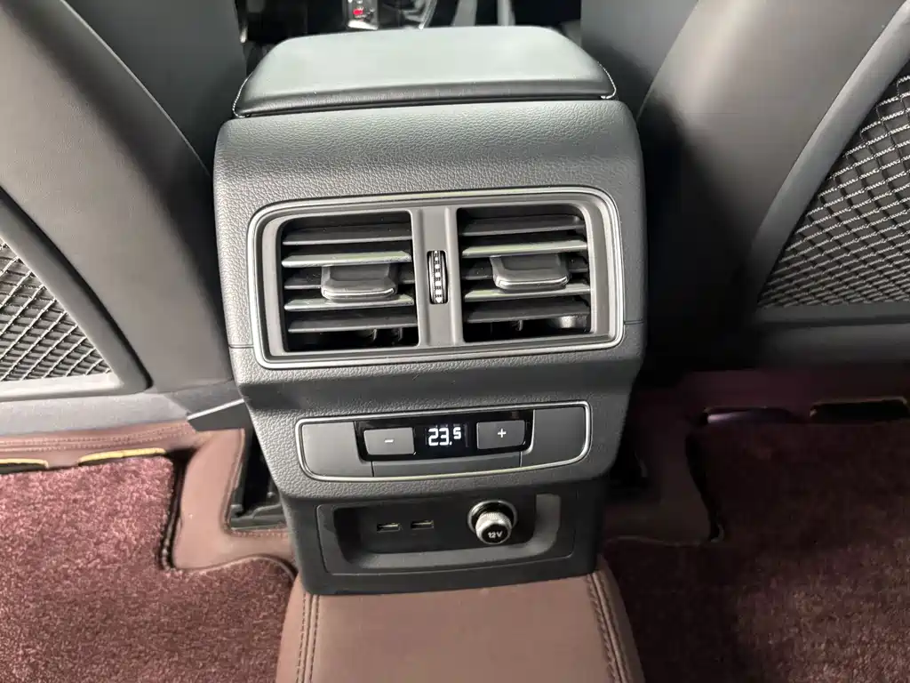 Audi Q5L — миниатюра 19