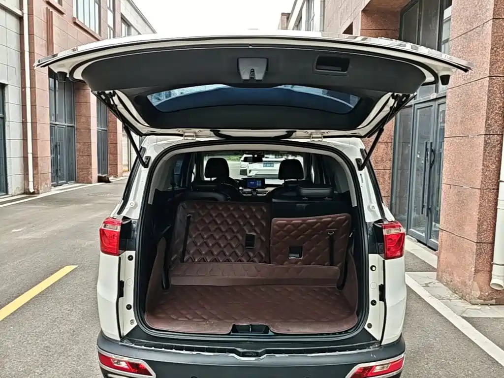Wuling Hongguang S3 — миниатюра 15