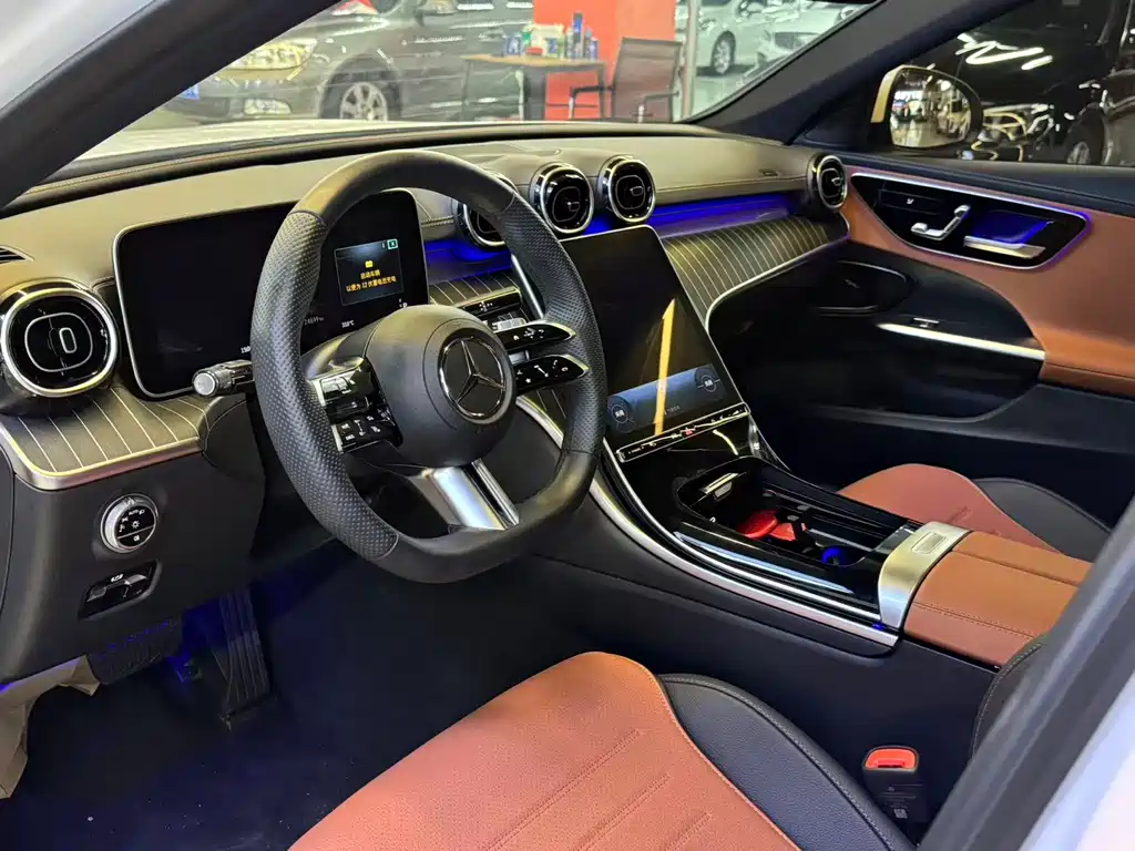 Mercedes-Benz C-Class — миниатюра 16