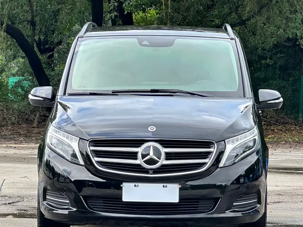 Mercedes-Benz V-Class — миниатюра 2
