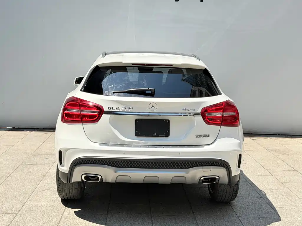 Mercedes-Benz GLA — миниатюра 16