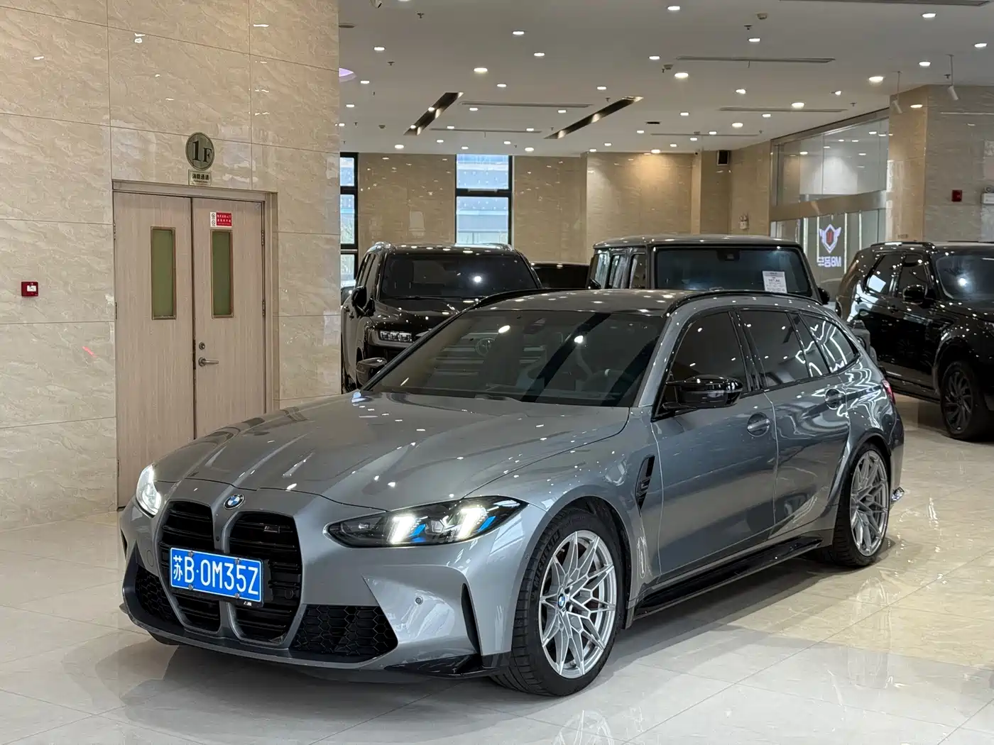 宝马M3 2026款 M3旅行版 M xDrive 雷霆版 2026