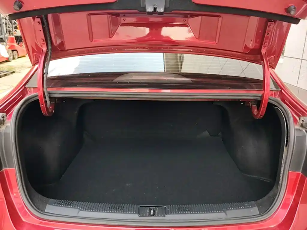Roewe i5 — миниатюра 19