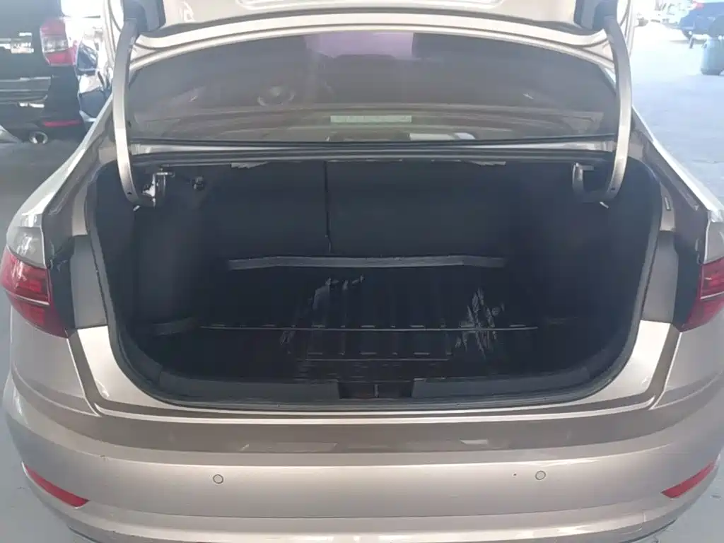 Volkswagen Sagitar — миниатюра 19
