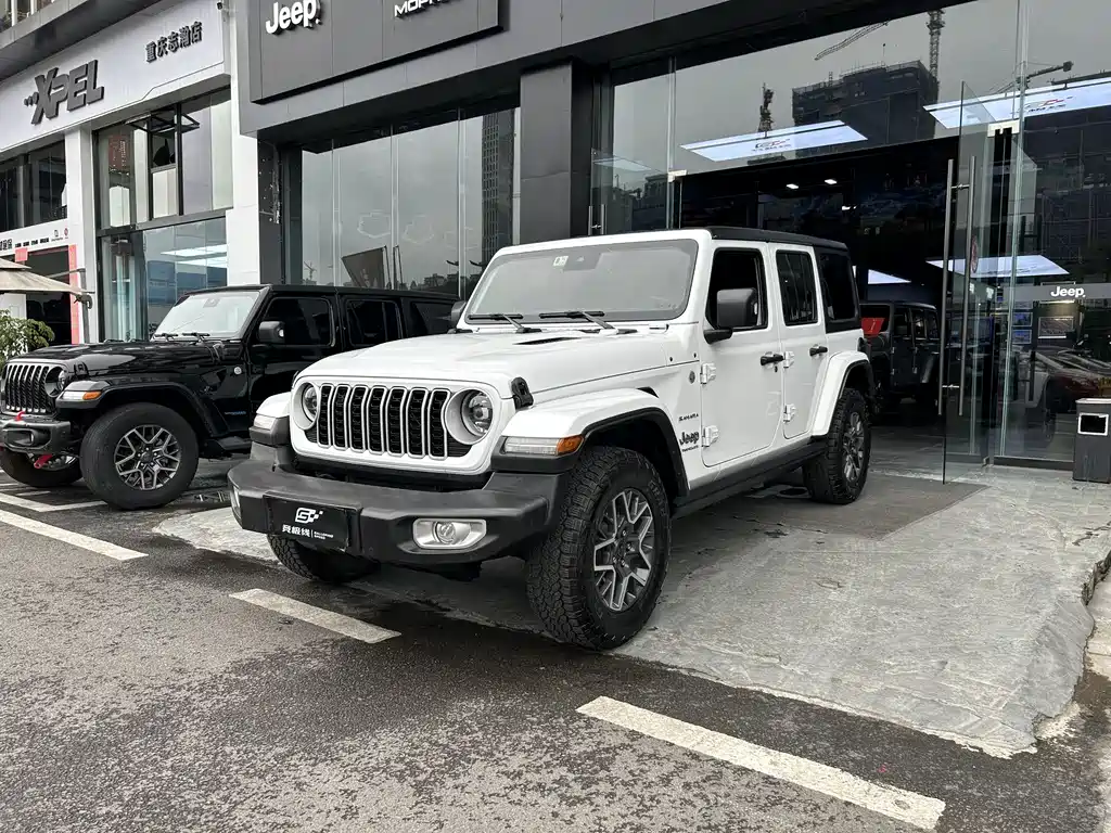 Купить Jeep Wrangler