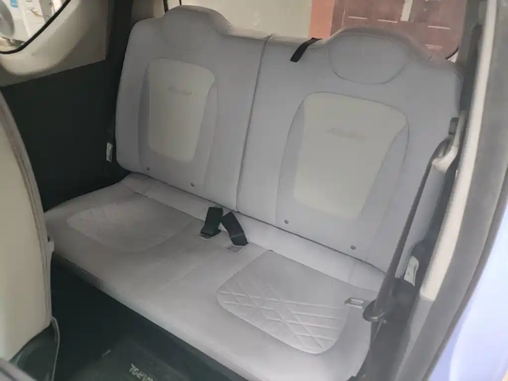 Wuling MINIEV — миниатюра 17