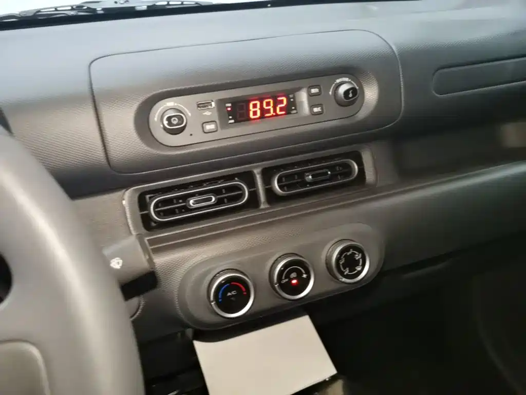 Wuling Zhiguang EV — миниатюра 13