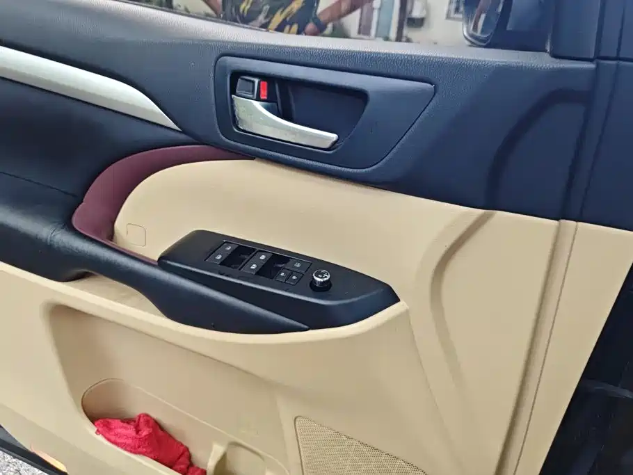 Toyota Highlander — миниатюра 7