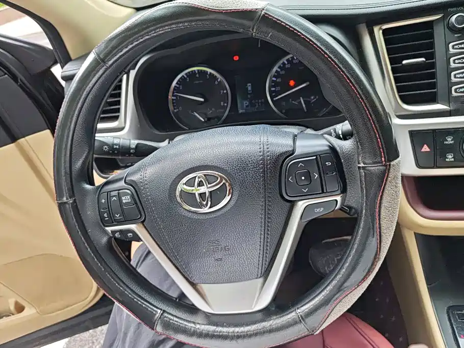Toyota Highlander — миниатюра 15