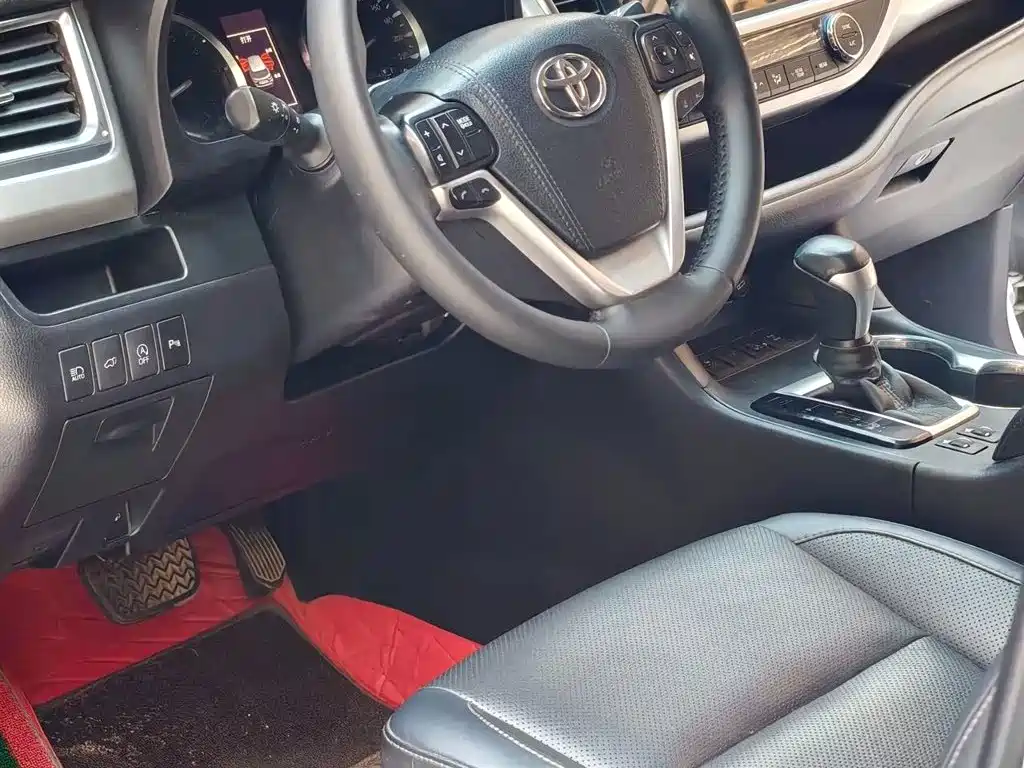 Toyota Highlander — миниатюра 4