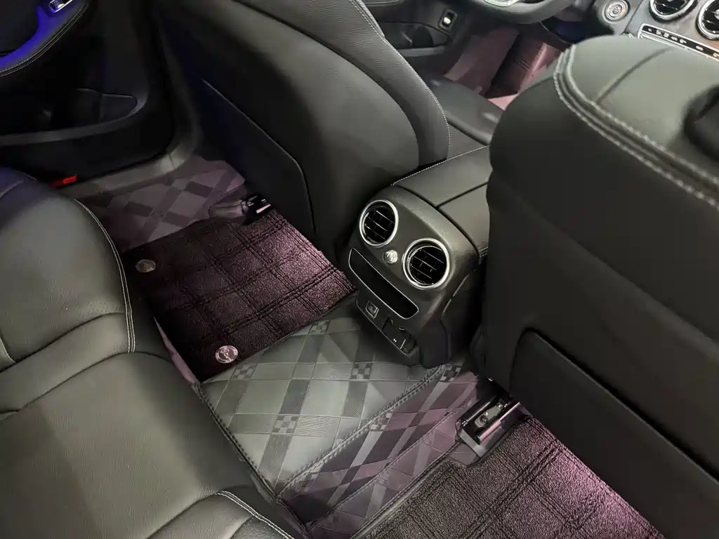 Mercedes-Benz C-Class — миниатюра 14