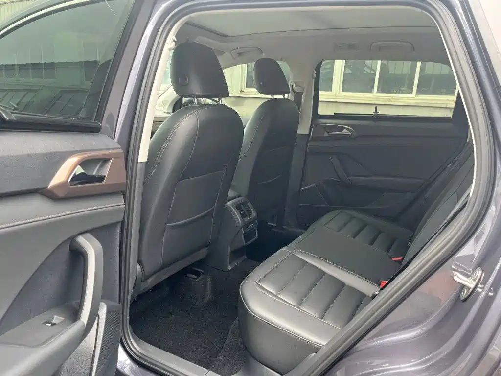Volkswagen Tharu — миниатюра 5