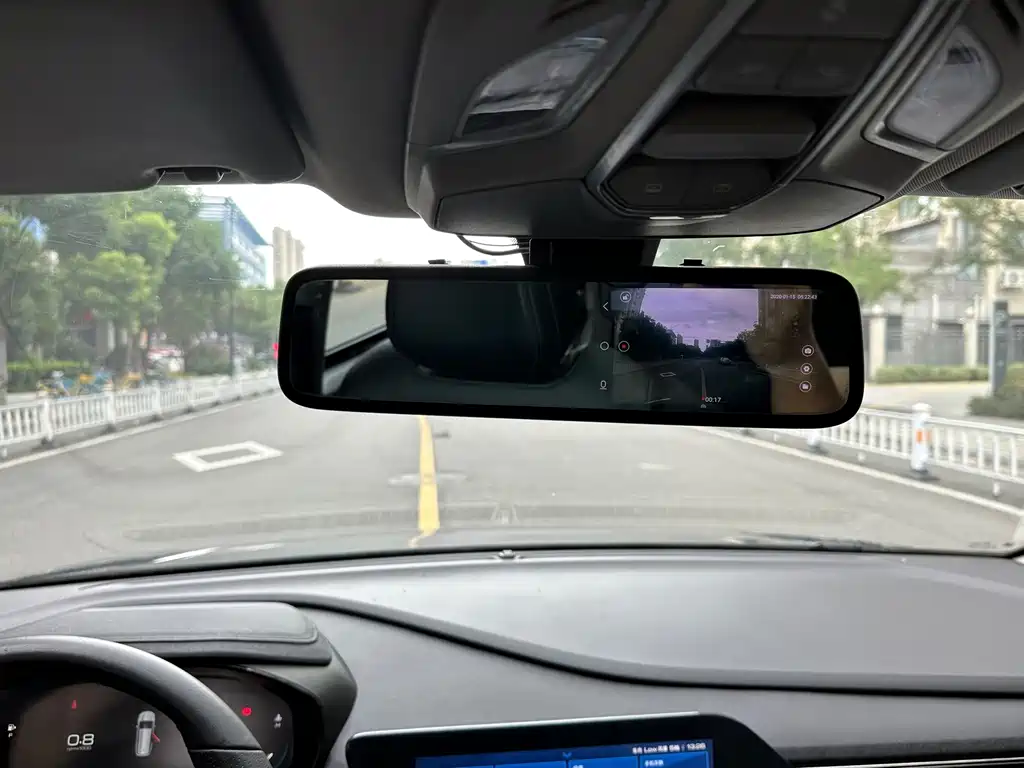 Wuling Victory — миниатюра 17