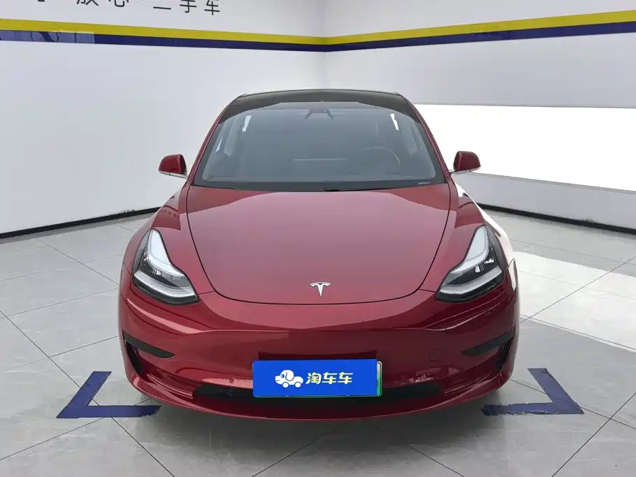 Tesla Model 3 — миниатюра 2