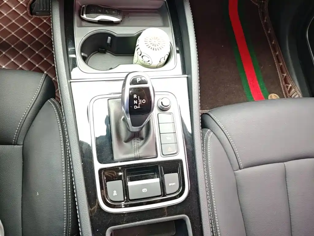 BYD MAX — миниатюра 14