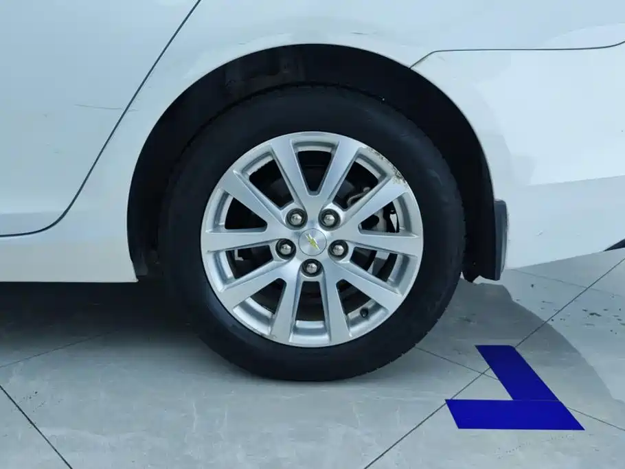Chevrolet Malibu — миниатюра 6