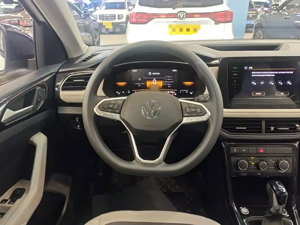 Volkswagen Tharu — миниатюра 11