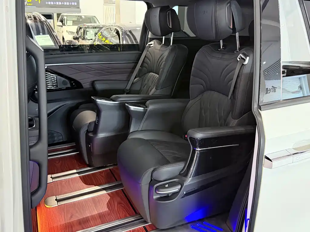 GAC Motor Trumpchi M8 — миниатюра 7