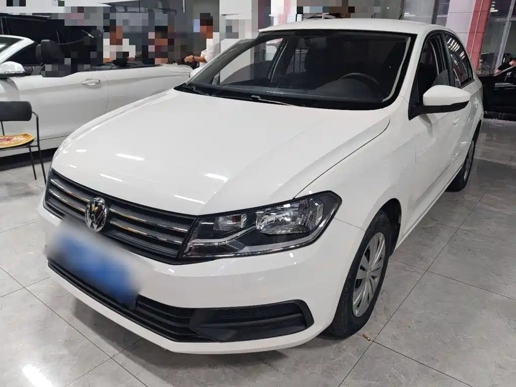 Volkswagen Santana — миниатюра 2