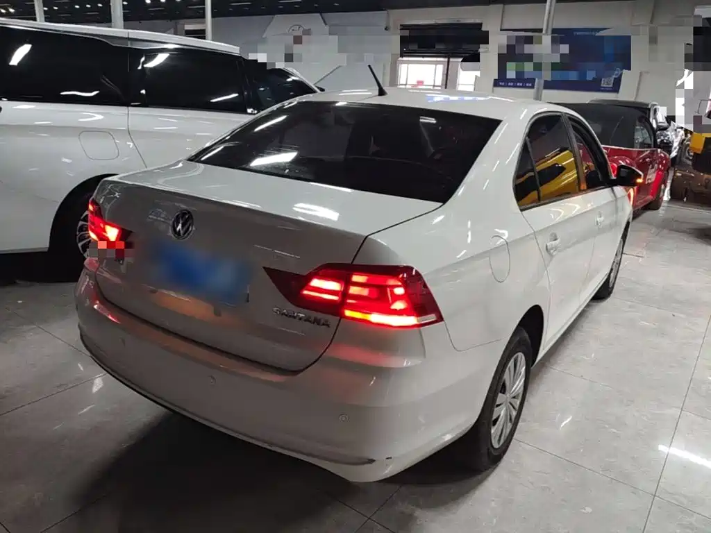Volkswagen Santana — миниатюра 7