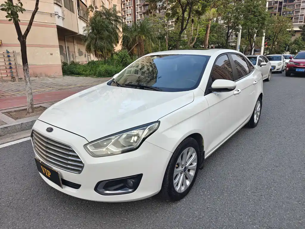 Ford Escort 2016