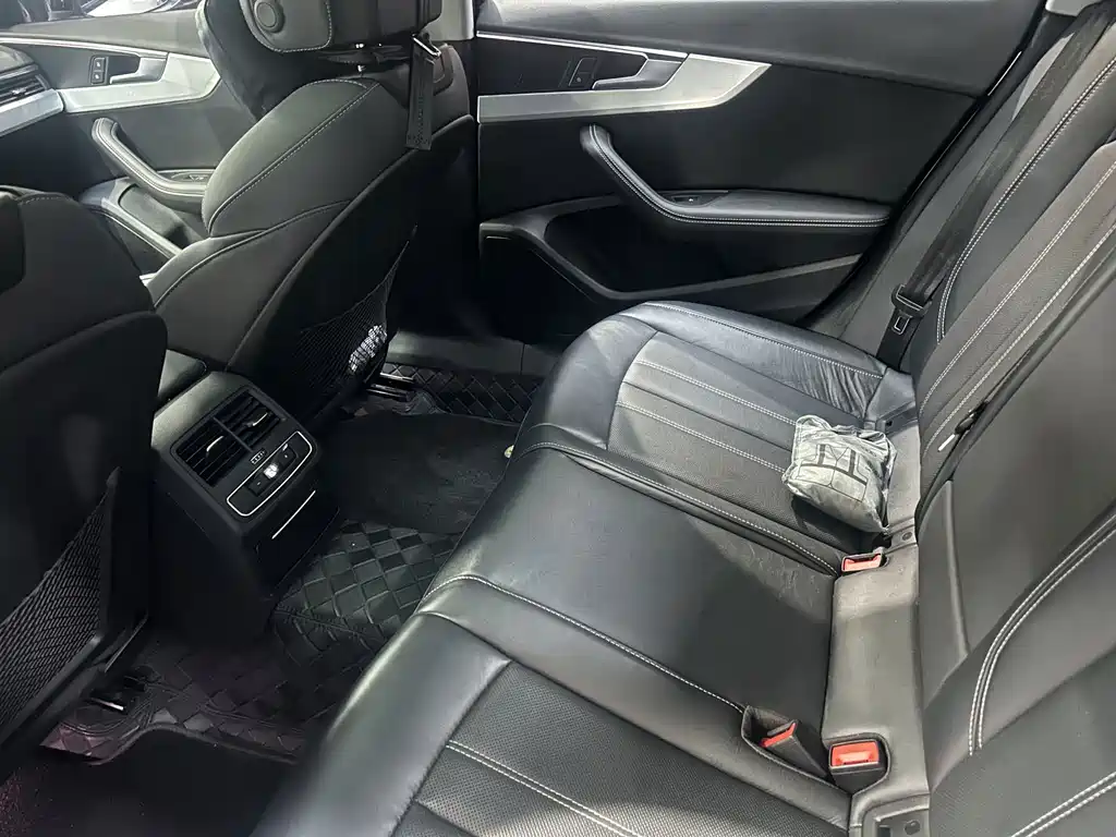 Audi A4L — миниатюра 7