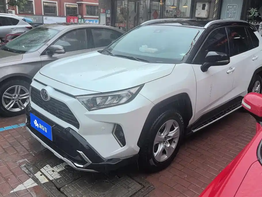 Toyota RAV4 2024